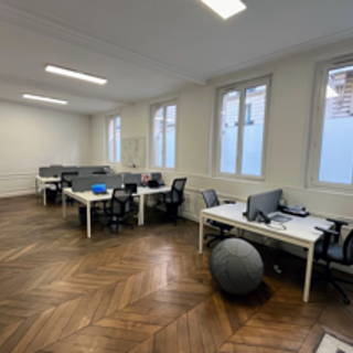 Espace indépendant 120 m² 18 postes Location bureau Rue de Magdebourg Paris 75016 - photo 1